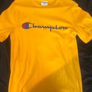 Big logo champion tee shirt